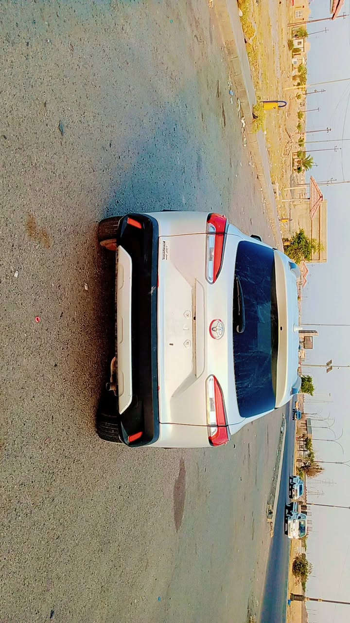 للبيع كورولا كروز وارد امريكا حره بنزين فقط تترقم جميع المحافظات عدا الإقليم الموديل 22 الضرر تبديل بونيد وجاملق بارد السعر 155 ***********
