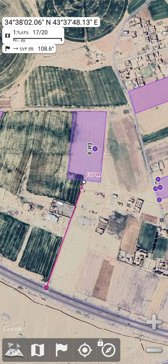 قطع للبيع مساحه 300 متر وجه 15 نزال 20 السعر 6 ملايين عقد زراعي قريبه ع لشارع مثل ماموضع اقل من 500متر بيها سكن وكهرباء كامل وبير خاص ب القطع للاستفسار 
***********
***********
