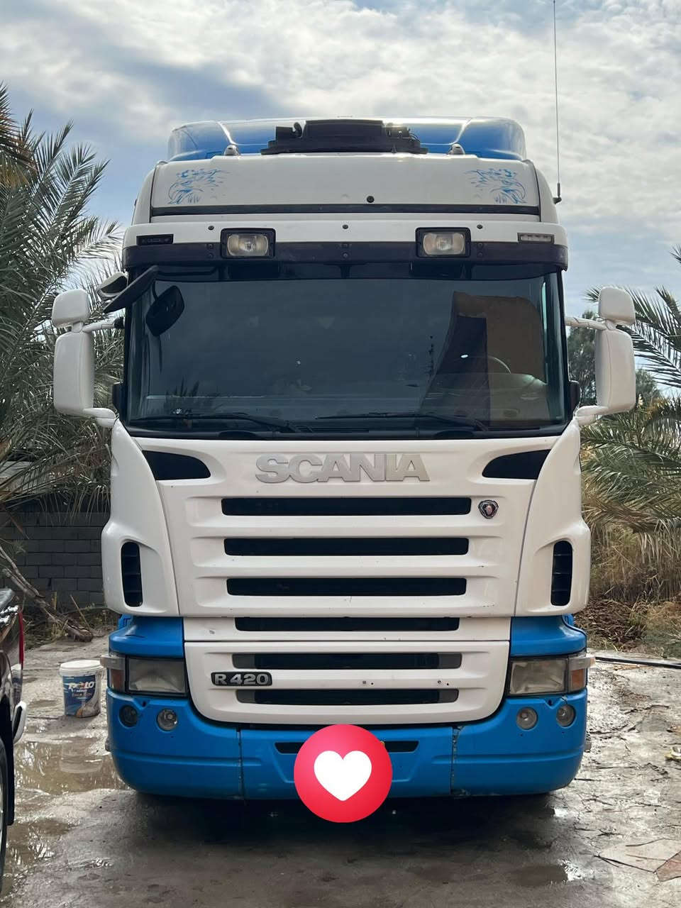 سكانيا 2009مربوطه فلات مكينه 420 سياره جديده وجاهزه تخم تاير تبيرد مكفول شاصي رقم اربيل شرط التحويل الستفسار ***********
