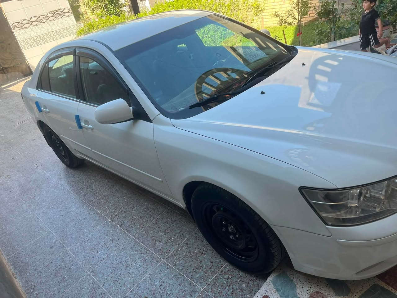 السلام عليكم
للبيع  او مراوس  بموديل احدث 

سوناتا أمريكي 

موديل 2007 ابيض  محدثة 10

حادثها جاملق العبري ومعمر نفسه 

رقم بغداد دولي السنويه وهزه جدد

(السياره مصبوغة عام اثر جراد بدون قطرة معجون  )

محرك2400 دوش 

تبريد ثلج ❄️

تدفئه نار🔥

كهربائيات كلها شغاله 

(السعر  95) بيها مجال 

مكاني بغداد المعامل الحسينية

شرط ما تصرف عليها دينار وترايك وين ما تريد 

وكلشي اكو بالسوك

***********

