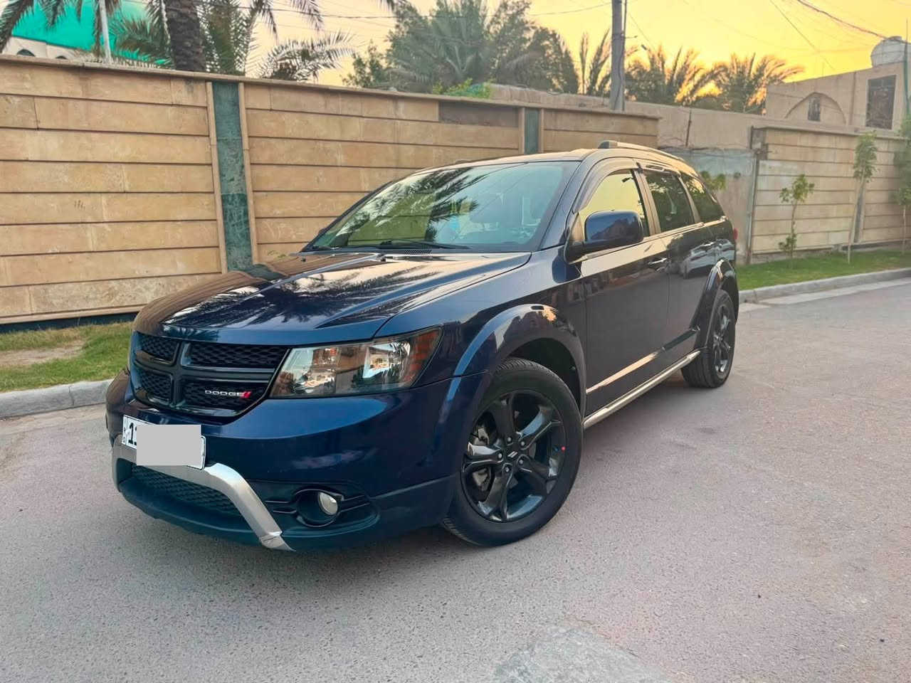 السلام عليكم 

دودج جورني كروس رود 2019  
| Dodge Journey Crossroad

🔹 الموديل: دودج جورني كروس رود 
🔹 اللون: كحلي
🔹 المحرك: 2400 
🔹 الماشي: 75 الف ميل
🔹 الوارد: امريكي
🔹 الضرر: صبغ جاملغ يمنه ومباوكين شويه من الباب
        موضح بالصور
🔹 الإيرباك: سليم مطاك ولا ايرباك

⭐ المواصفات:

• شاشة
• كاميرا خلفية
• حساسات خلفية
• تحكم بالمقود
• مثبت سرعة
• تكييف
• مقاعد جلد
• تحكم كهربائي بالمقاعد
• إضاءة ضبابية
• جنوط
• بصمة
• دخول ذكي
• مرايا كهربائية
• زجاج كهربائي
• سنتر لوك
.ثلاث قطع تبريد
. سبعه راكب

💰 السعر: 135 مرقم بغداد وبيها مجال
📍 الموقع: بغداد حي القاهره
📞 للاستفسار و الاتصال : *********** تحياتي
