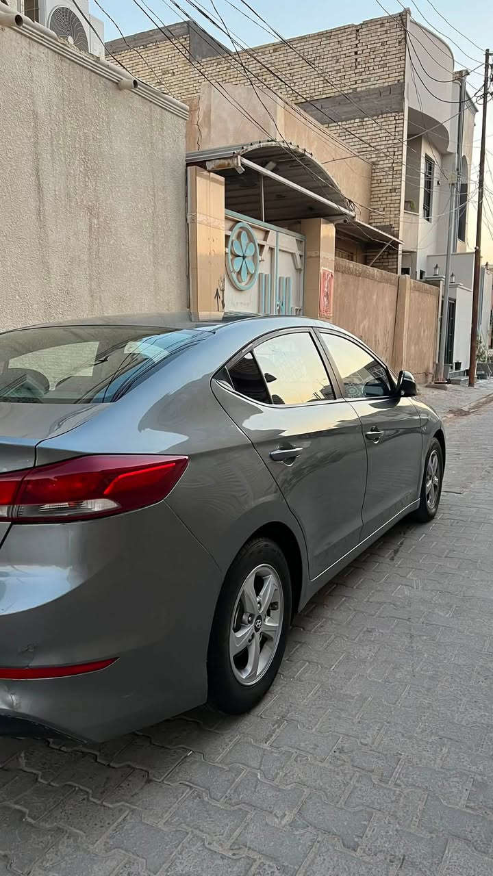 النترا افانتي 2018 

النترا وارد كوري خط واحد بنزين فقط موديل 2018 رقم نجف سنوية ل31 
محرك 1600 دوش 
كفاله عامة من الصبغ والفتح والتبديل والضربة 
بارد شي بسيط بباب الخلف  السائق 
السيارة نظيفة جدا وجاهزة 100‎%‎

كشنات جلد تدفئة تبريد 
ستيرن هيتر 
ثلاث انظمة قيادة 
تبريد مناخ منفصل 
السعر 115 
مكان النجف مكلف بالنشر 
***********
