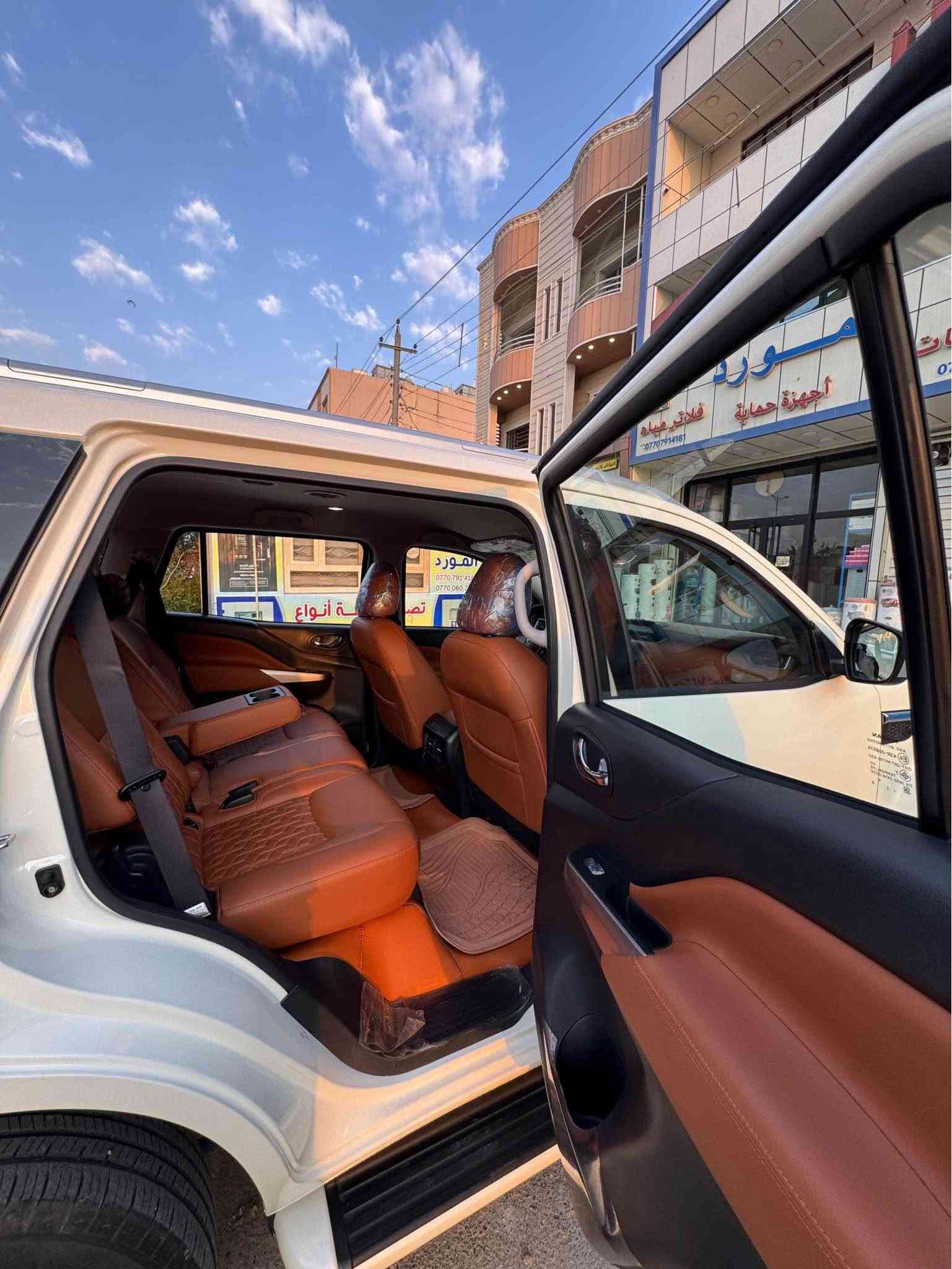 تحيه طيبه……
للبيع نيسان X-TERRA 
موديل 2024 خليجي ضمان شركة السور 
7 راكب محرك 2.5 
ماشيه 10 الف كيلو متر اخت الزيرو 
رقم سليمانيه وسنويه ورقم كله جديد وبأسمي 
مواصفات (بصمه-دخول ذكي-شاشه وكامره وحساسات-كشنات جلد-داخل جملي-مري شفط…….الخ)
السياره بعدها بحالة الوكاله ومكفوله حته من الرصعه مابيها اي ملاحضه ابداً 
مكان السياره ديالى خانقين 
وبسعر مناسب جداً 250 ورقه وبي مجال للشراي 
للاستفسار *********** خناقين, ديالى
