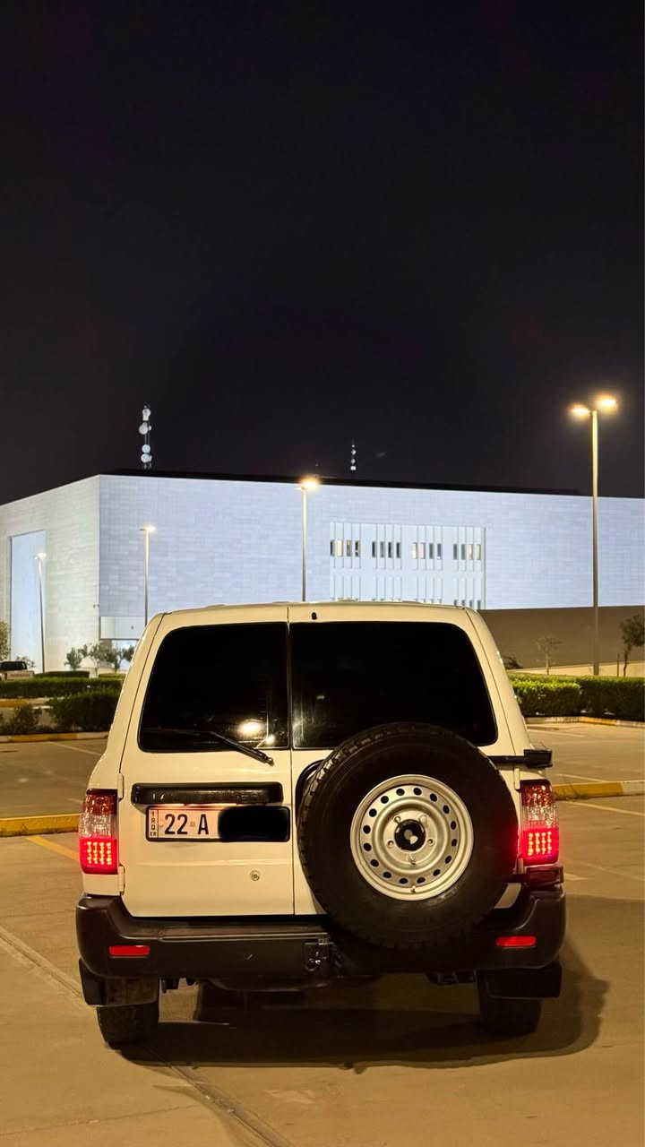 مؤنيكا ٢٠٠٣
فوول عادي ده بل سپير ده ژبوول به رزه
سه ياره كه شوورته يه سبووغ عامه
هه موو گياني به شه رته 
گيروو مه كينه و به ناو كردن به شه رت
به ناوي خؤمه 
١٠ وه ره قه غه رامه ي له سه ره ده تده مه وه
داواي ١١٢ وه قه ده كه م
ژم *********** أربيل, العراق
