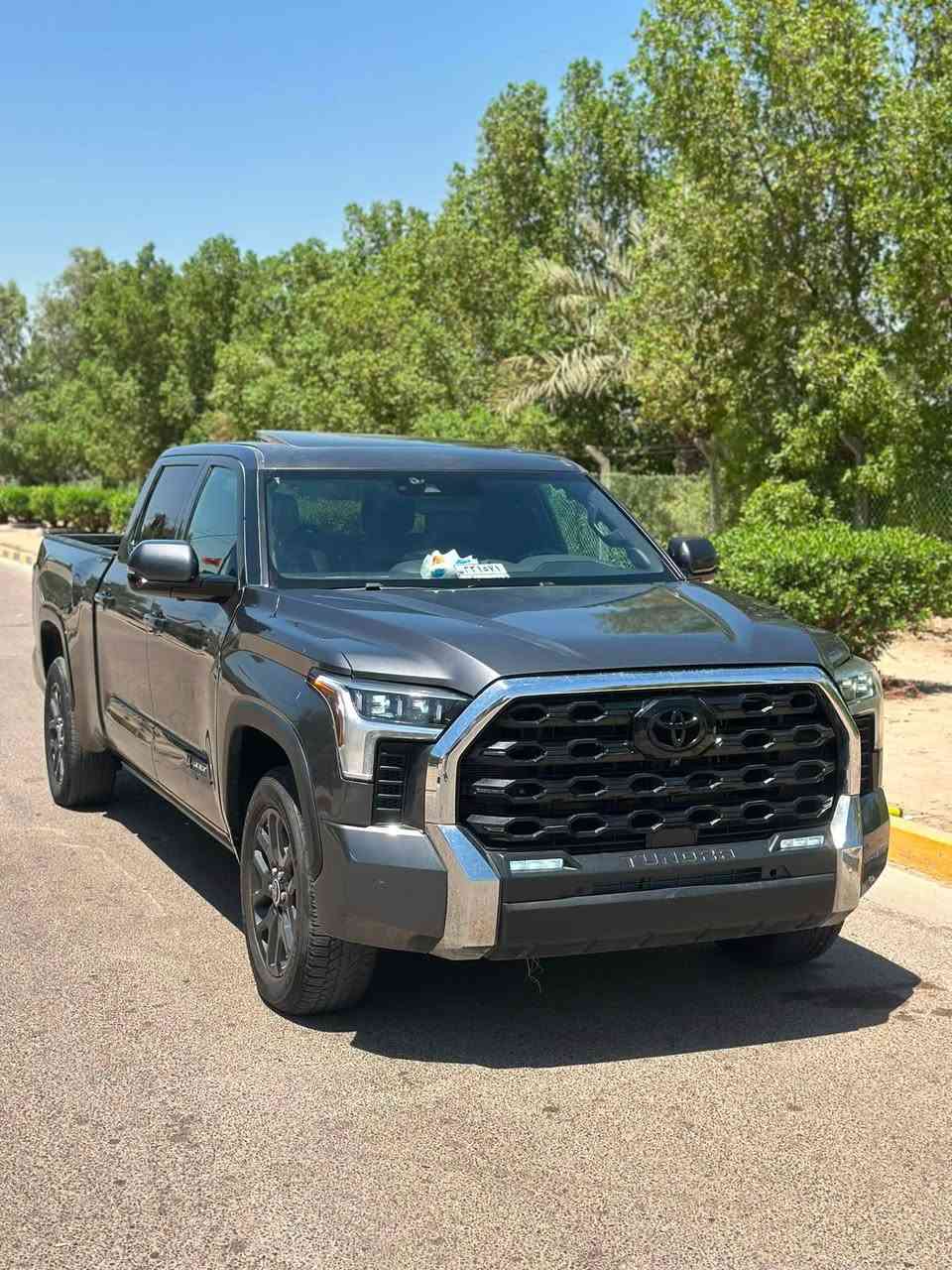 للبيع او مراوس حسب الرغبه
تيوتا تندرا 

موديل (2023) 

فئه بلاتنيوم فول 1/1 

بانورما 5 كامرات 360 

صندوق كهرباء تشغيل عن بعد 

شاشه جبيره 

السعر (305) 

الاتصال (***********
