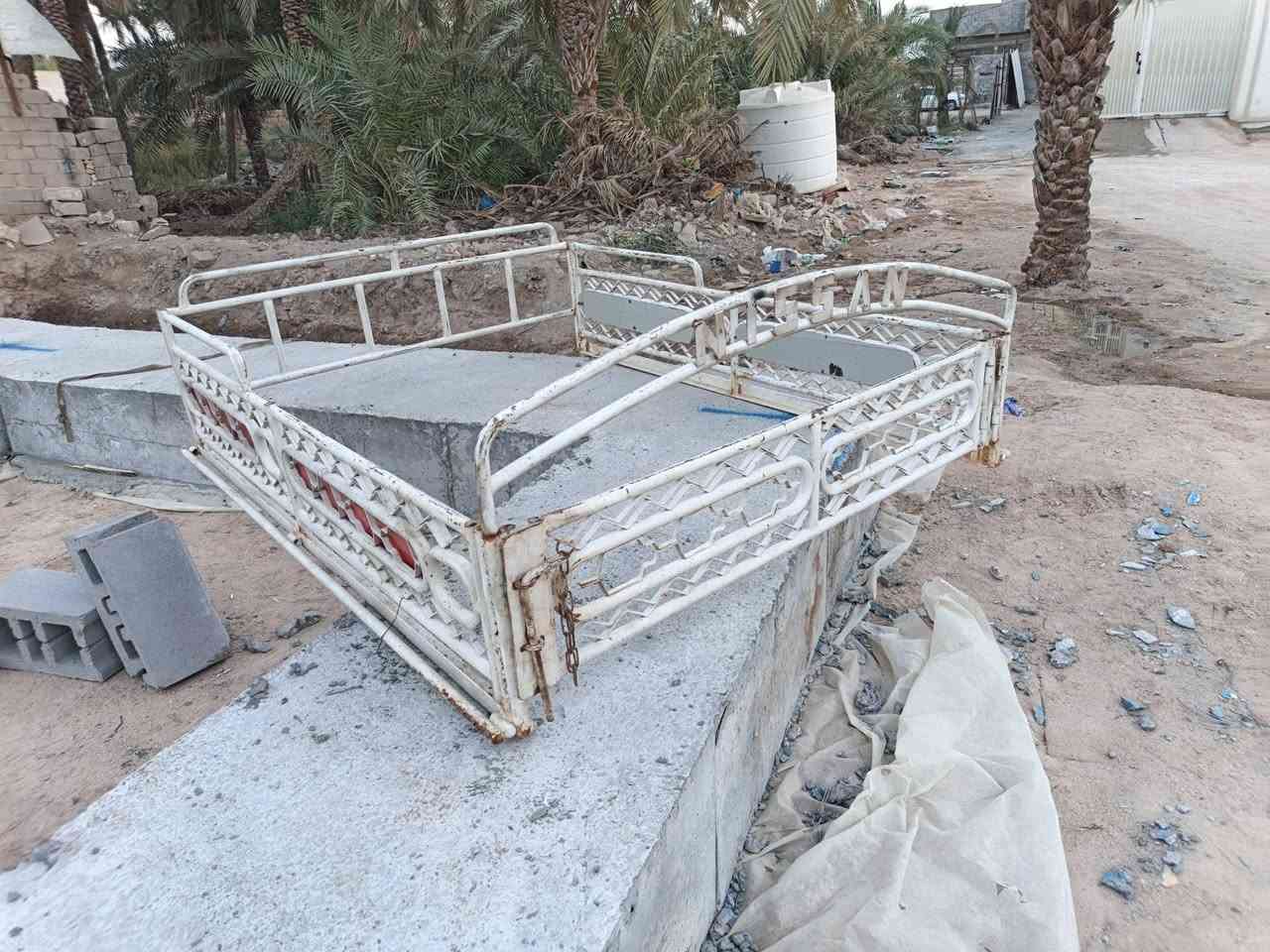 محجر بيكم جمرة تك
المحجر نظيف بس متروك بالشارع جان مشدود على جمرة 
سعرھ 150 الف قفل
عنواني البصرة ابو الخصيب حمدان
***********
