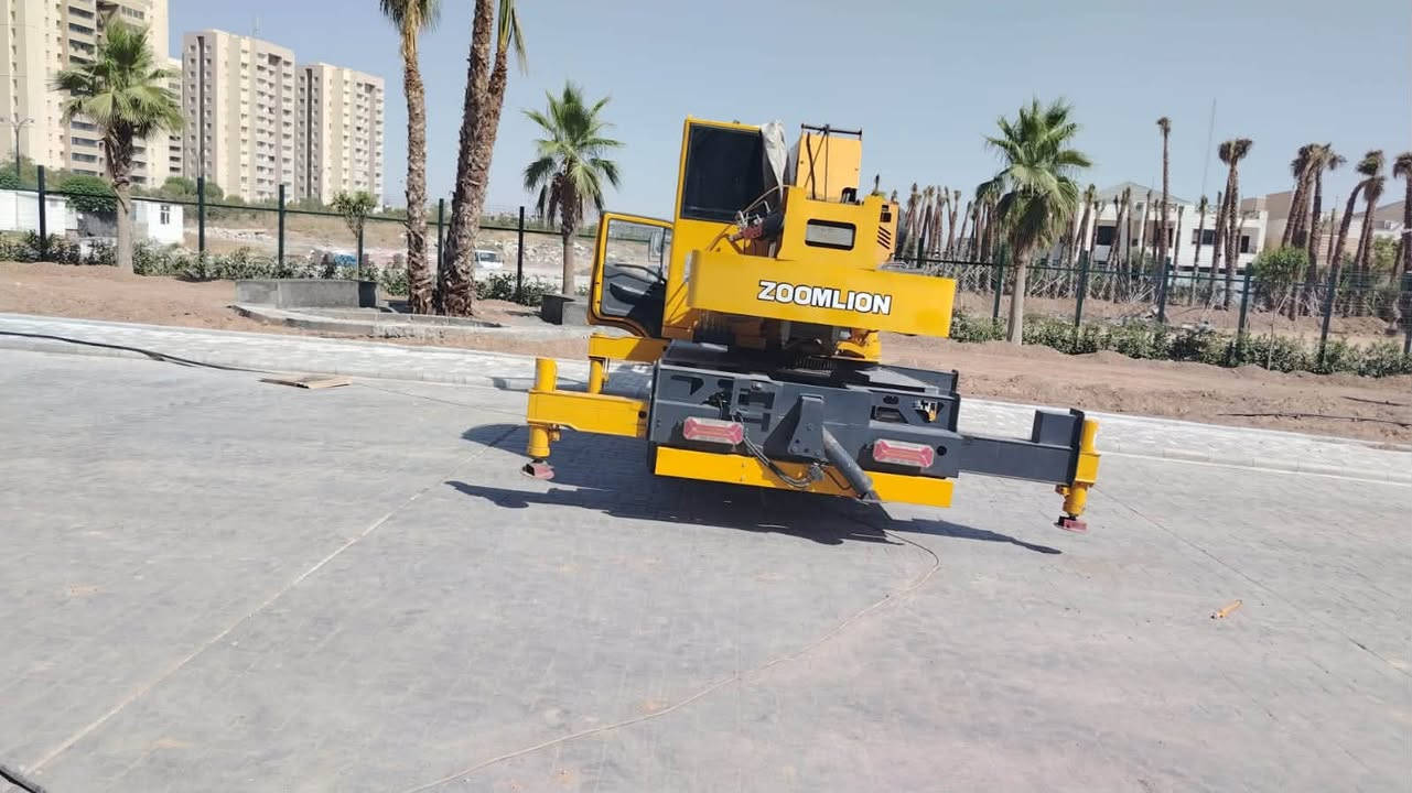 دۆنگفینگ 2023
2.3 لتر گاز
هێزی 132 ئەسپ
کێشی سەیارەکە 2،100کیلۆگرام
کرێن 4 تەن و درێژیەکەی 27 مەتر
سعر 350 وەرەقە 
ناونیشان هەولێر

***********/***********
***********/***********
***********/***********
‎للبیع / بۆ فرۆشتن
