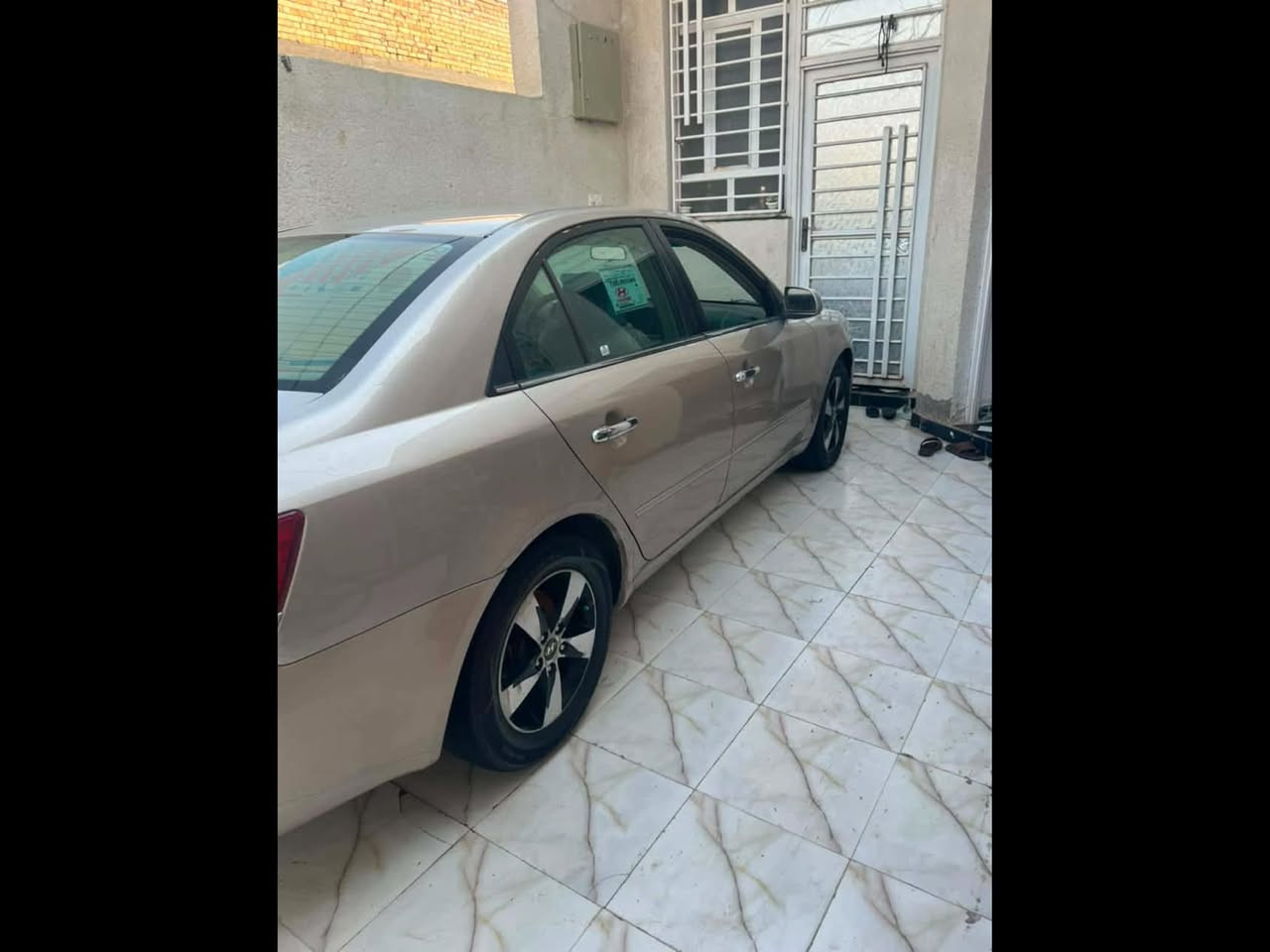 السلام عليكم
سياره سوناتا ٢٠٠٦محدثه ١٠ سياره جديده وارد امريكي بيه بابين صبغ بدون دواخل 
مكينه ٣٣٠٠ سياره جديده فيه تحكم تخم تاير كير محرك كفاله رقم انكليزي باسمي ا
السعر ٩٥وبيه مجال قليل
الاتصال على الرقم
***********
