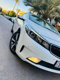 سيراتو ٢٠١٧ • محرك ٢٠٠٠ • فتحة سقف