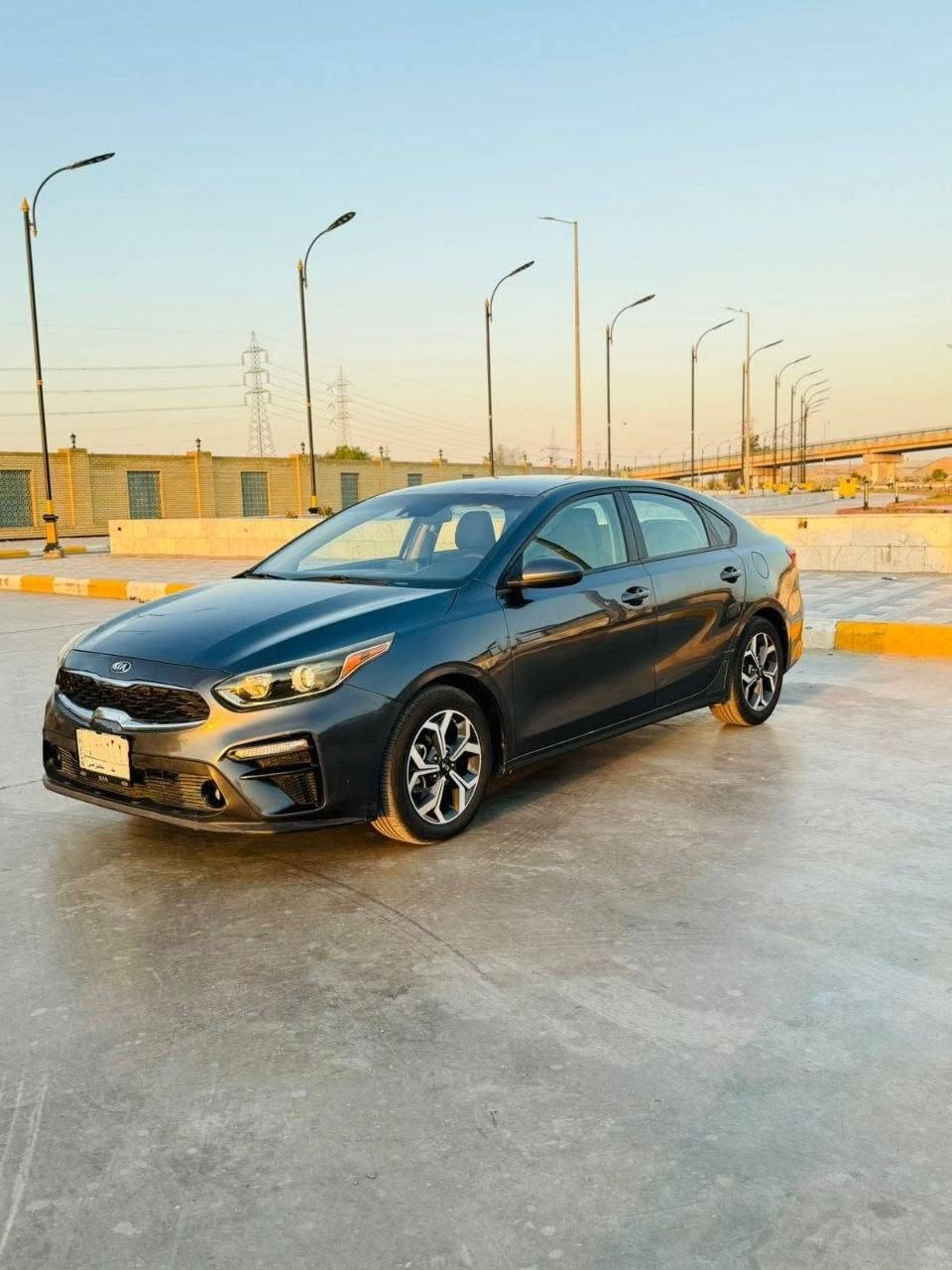 السلام عليكم 
مكلف بنشر سياره فورتي 2021 حادث بنيد وجاملغ السياره حلوه ونضيفه وبسم راعيه تحويل مباشر للاستفسار اكثر الاتصال على 
‏‪***********‬‏
