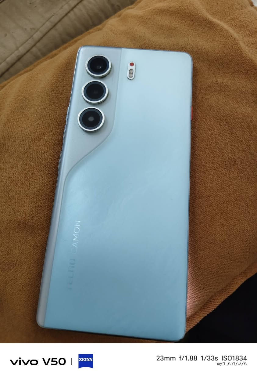 TECNO CAMON 40 Pro 5Gبي فطر بسيط بل شاشه من الأعلى
شاشة ١٤٤ هيرتز 
معالج ٧٢٠٠
ببجي120 فريم
مدعوم بالذكاء الاصطناعي 
سعر 300 
عنوان حله شارع الحسينيه
رقم ***********
