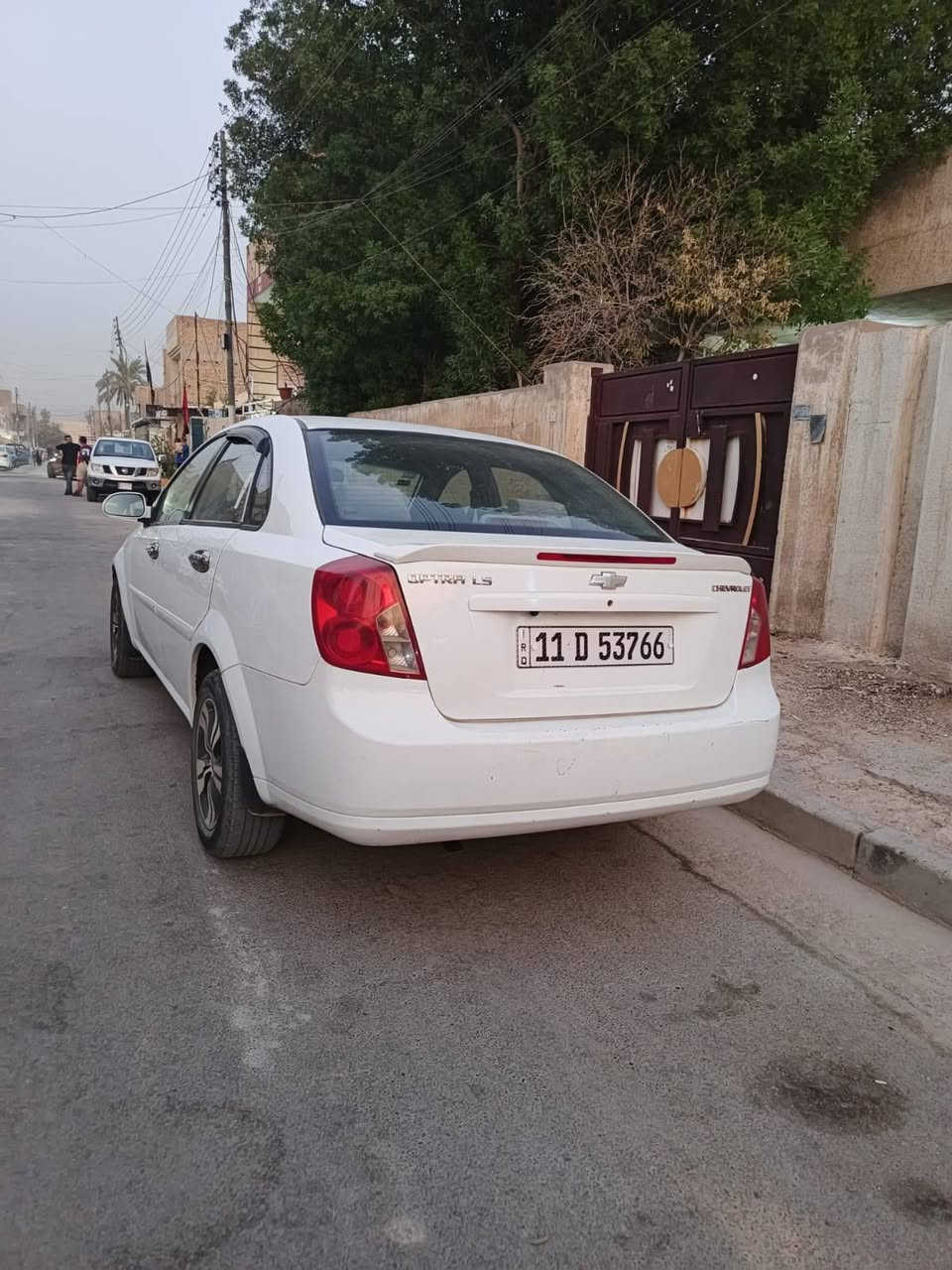 السلام عليكم 
اوبترا ٢٠١١ رقم بغداد باسمي تحويل ثاني يوم 
گير وكهربائيات وتبريد وصدر امامي خلفي كله جديد بالچيس 
مكينه فقط بطالة واويل بم 
بيهه قطعتين لو ٣ ما اذكر تجي تكلب وبخدمتك 
مكانهه بغداد الامين الثانية للاتصال ***********
سعرهه ٦٠ وبيهه مجال بسيط
