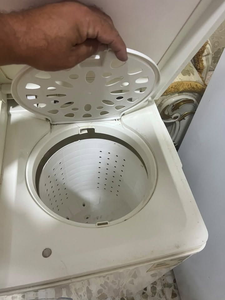 ثلاجه وغساله شغالات شرط الشغل ٢ب٢٠٠نهائي ب٢٠٠حله حي الصحهًً***********
