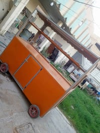 عربانه كهوه • حديد وخشب • نظيفه