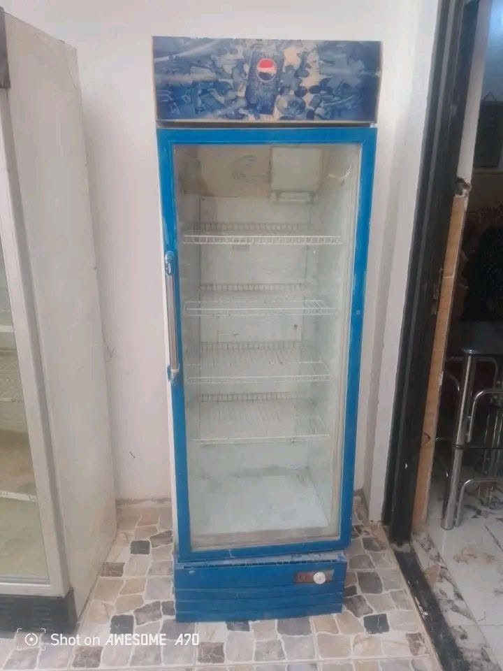 عارضات عاموديه • شغالات • نظيفة