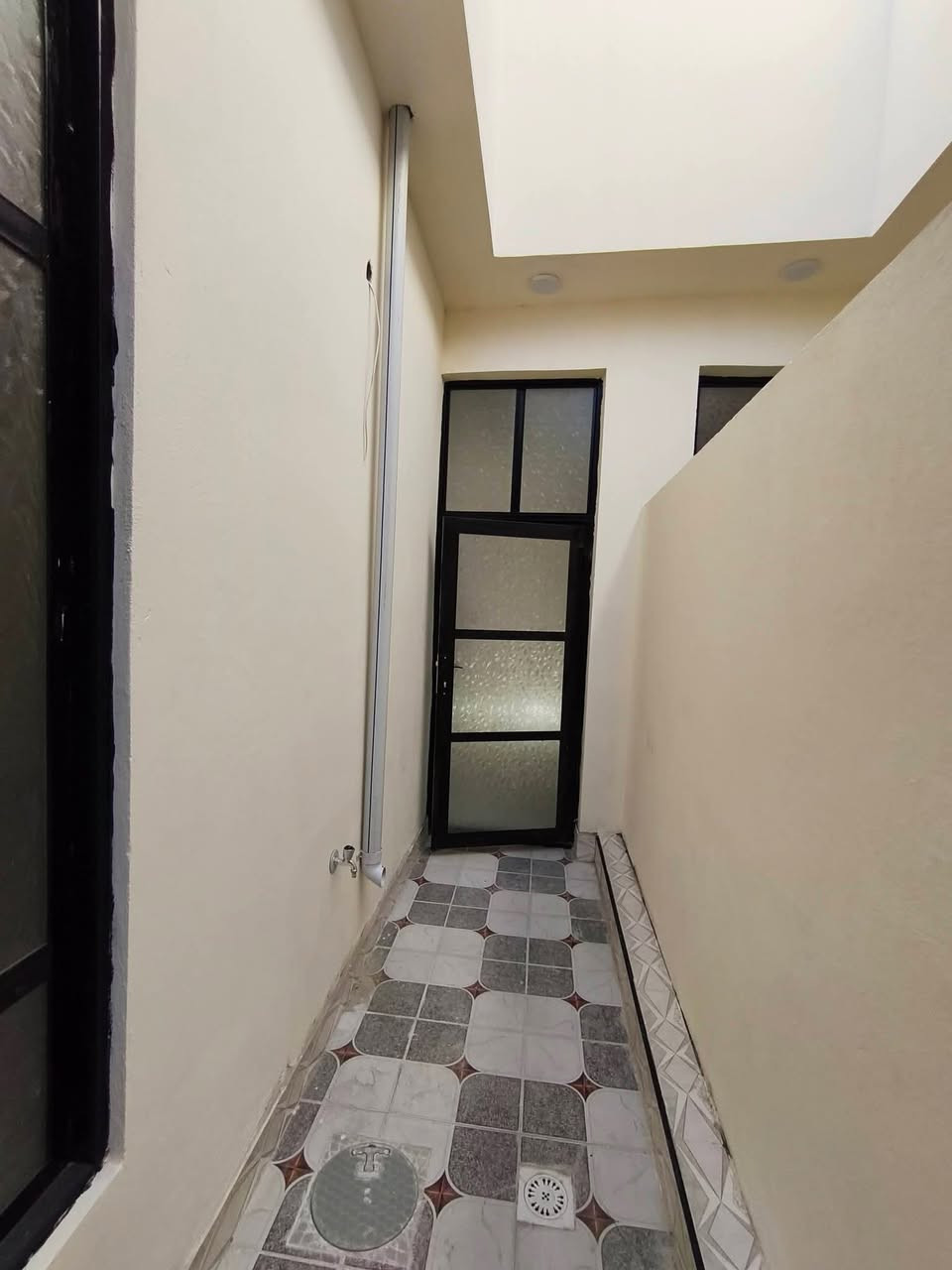 [[بسم الله الرحمن الرحيم]]
    🏡     🏘      🏚 

#يوجد_مشتمل_للبيع 

#العنوان  الفلوجة 
#المنطقة حي الشهداء // مقاطعة 19 الف خلف مجمع البرديني
 

✅المساحة : 125م
⬆️ الوجة : 6 وربع م
🏞️النزال : 20م
 
مكون من
غرفة 1
استقبال 
صالة 
مناور 2
مطبخ
صحيات
الارضية سيراميك
الجدران سيراميك 

                       #بناء 🧱 : طابوك
      
       #شارع 🏞️⬆️⬆️ : 10م

  #السعر_محدد_من_قبل_البائع 
        
    ⚖️⚖️   نوع الملك : طابو صرف تحويل مباشر 🏙 

        #السعر 💰💸: 84 مليون وبي مجال

__________________________________

للأستفسار⛔🖲️ : مراجعة 
🥇#مكتب_الدوحه_للعقار 🥇
العنوان شارع المنجزات تقاطع جامع التقوئ مجاور محطة نمبر وان المركزية لغسيل السيارات 🚗🚖
__________________________________

#ملاحظة//📋📑 اذا لديك عقار تريد تعرضة للبيع او تريد تشتري عقار قم بمراسلة الصفحة او اتصال على لارقام الموجودة+ واتساب
            
         #للأتصال_او_واتساب 📞  ***********
         #للأتصال_كورك.   📞.      ‏‪***********

#بيع_وشراء_الدور_السكنية_والزراعية_العقارات_في_مدينة_الفلوجة #مكتب_الدوحه_للعقار_بيع_وشراء_العقارات_بسعر_مناسب
@#عقارات_الانبار_الفلوجة
