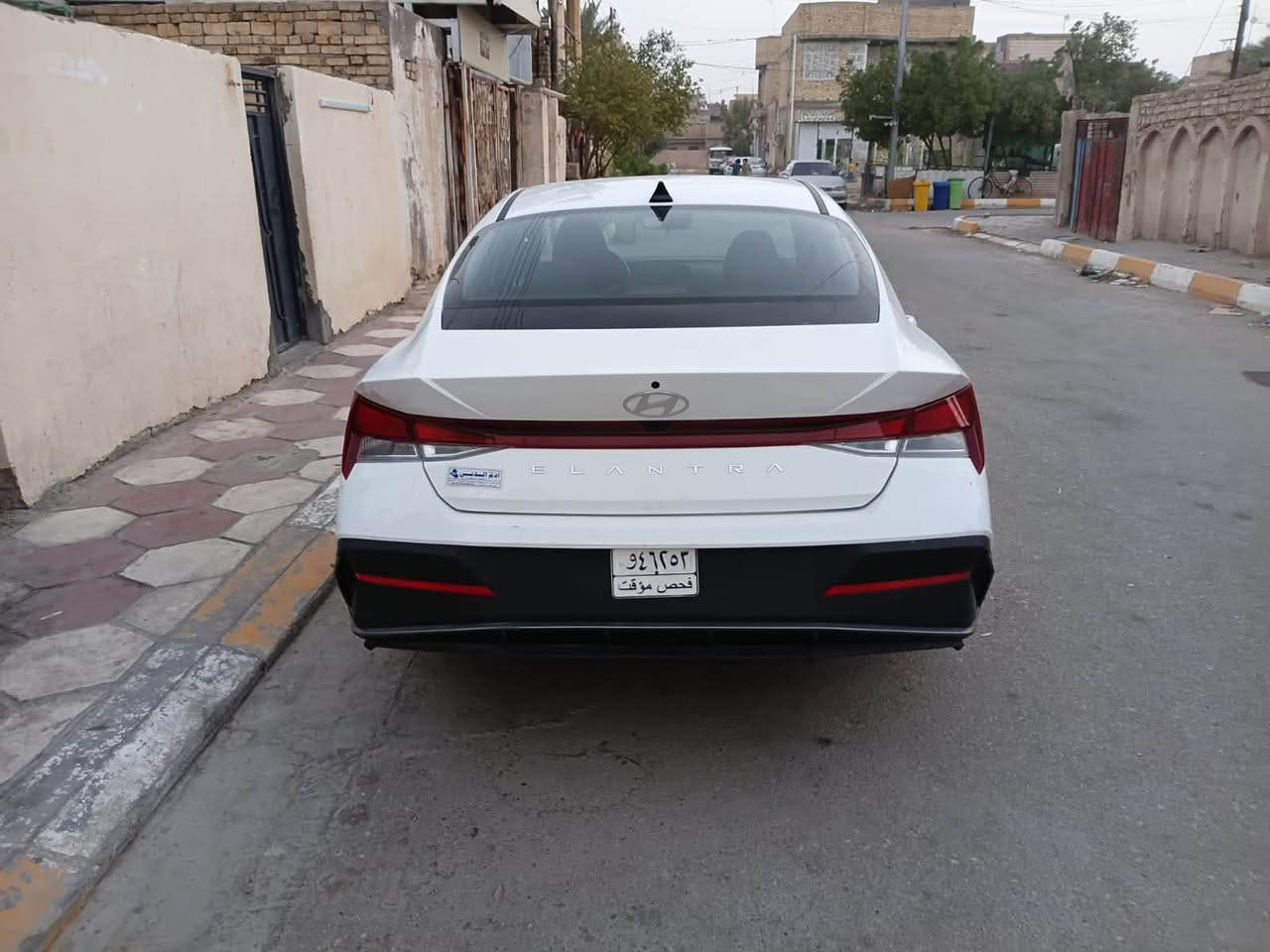 النترا موديل ٢٤ مرقم شهداء 

بصمه تحكم  تعديل مسار 

حساسات جانبي خلفي 

جنطه ذكيه ضربته بالمنشور مابيها تبديل 

سعر ١٥٥ 
***********
