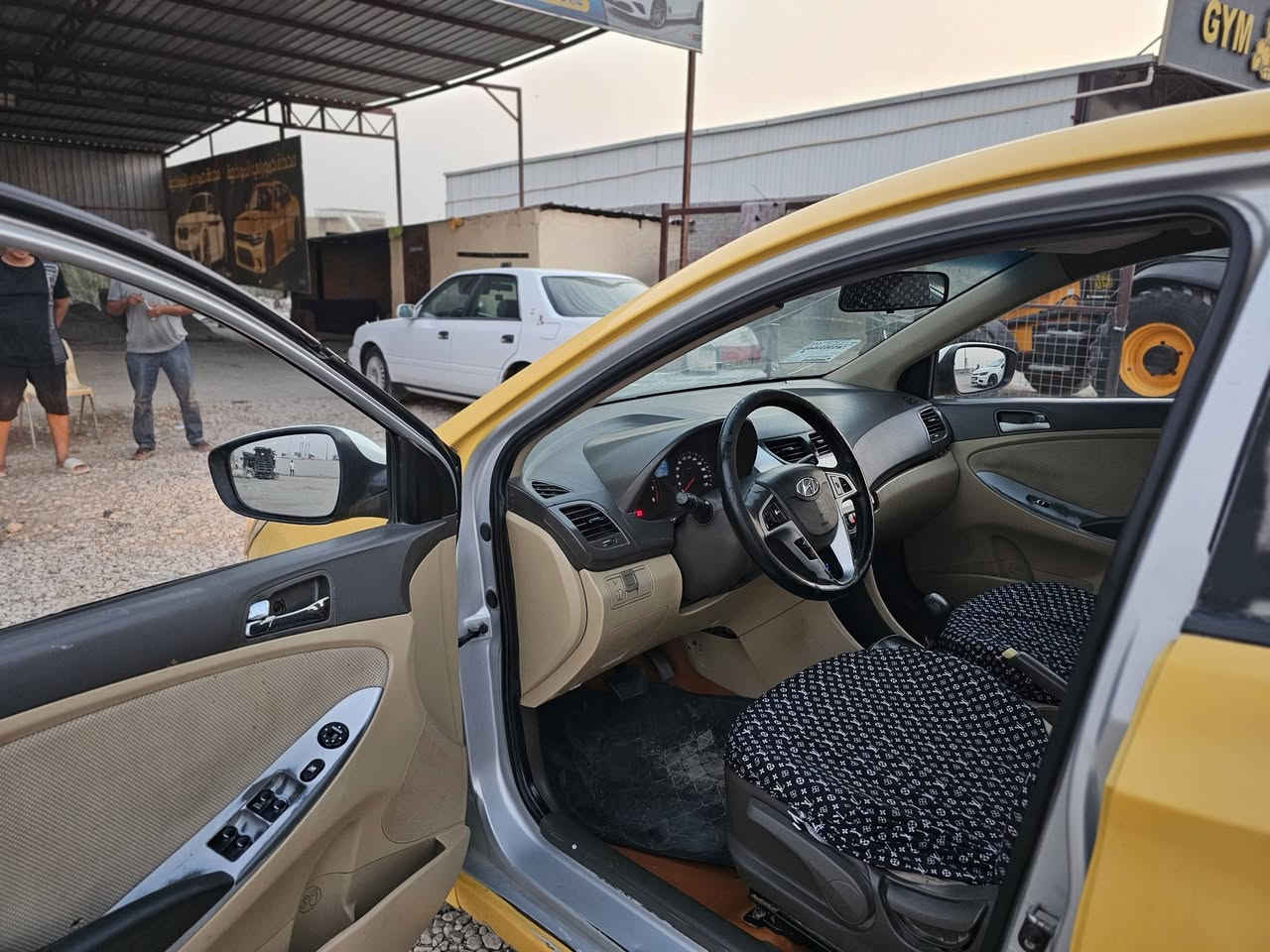 ملاحضه :مكلف بالنشر     مكلف بالنشر
هذا رقم راعيهاا اتصل وتدلل ***********
سلام عليكم اكسنت موديل٢٠١٣خليجي قطرتين طخات بسيطه سيارة خير من الله مكينه بل الكارتون حديدية جديده سعر ٥٧ موديل ٢٠١٣ مكان حله مركز مدينة
