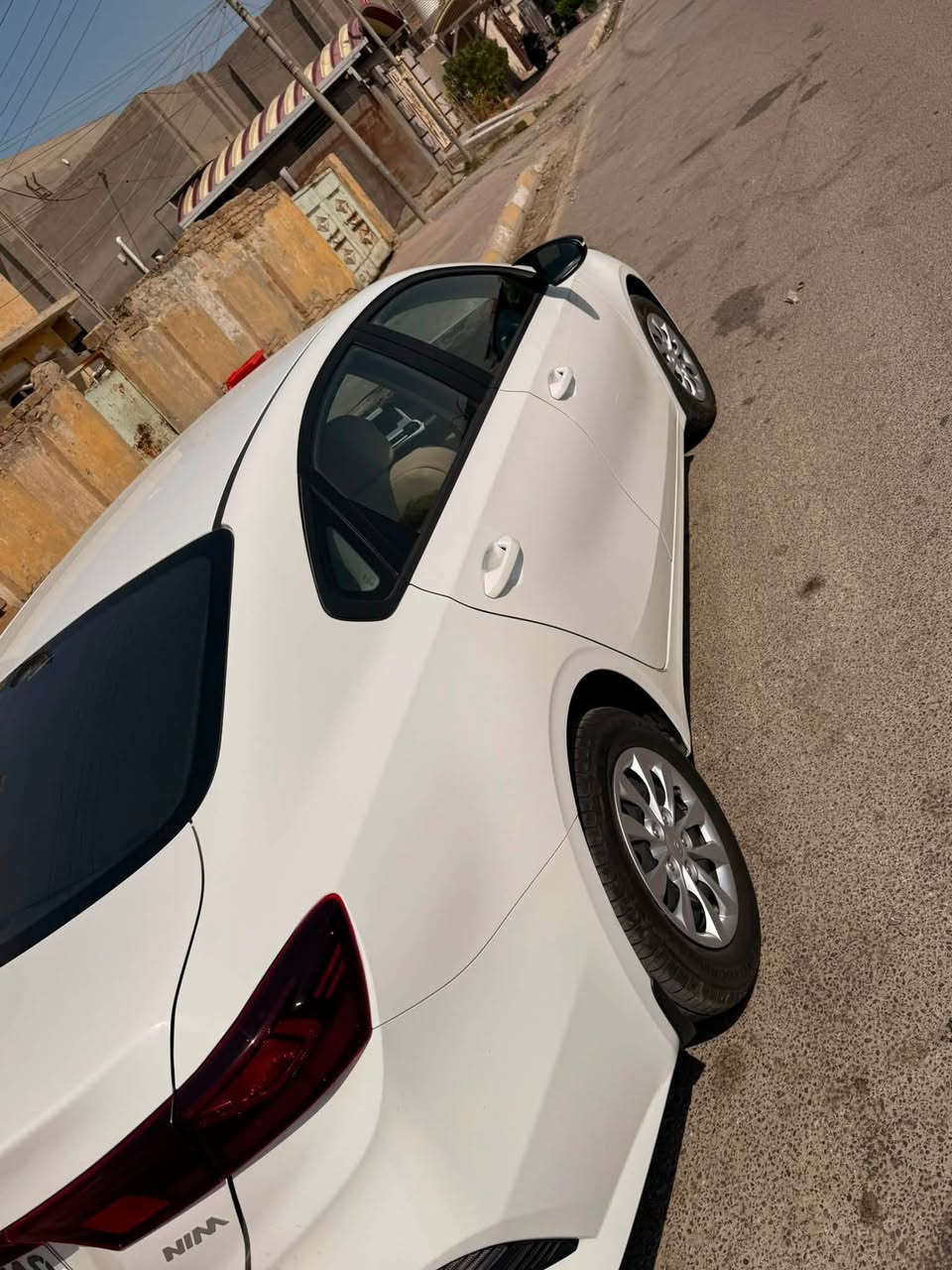 السلام عليكم
كيا سيراتو موديل 2024   
خليجي  نص فول مكينة. 2000 دوش تبريد قطعتين تحكمات استرين جهتين لدات ابيض  
بلوجكتر رقم اربيل بيها بارد  كد شبر بلجاملغ فقط
والدعاميه اماميه بيها صبغ قليل هم كد شبر فقط
تاير جديد قبل شهر شديته
باتري جديد قبل يومين
ادامه كامله بيها
ماشية 60
***********

‭***********‬
