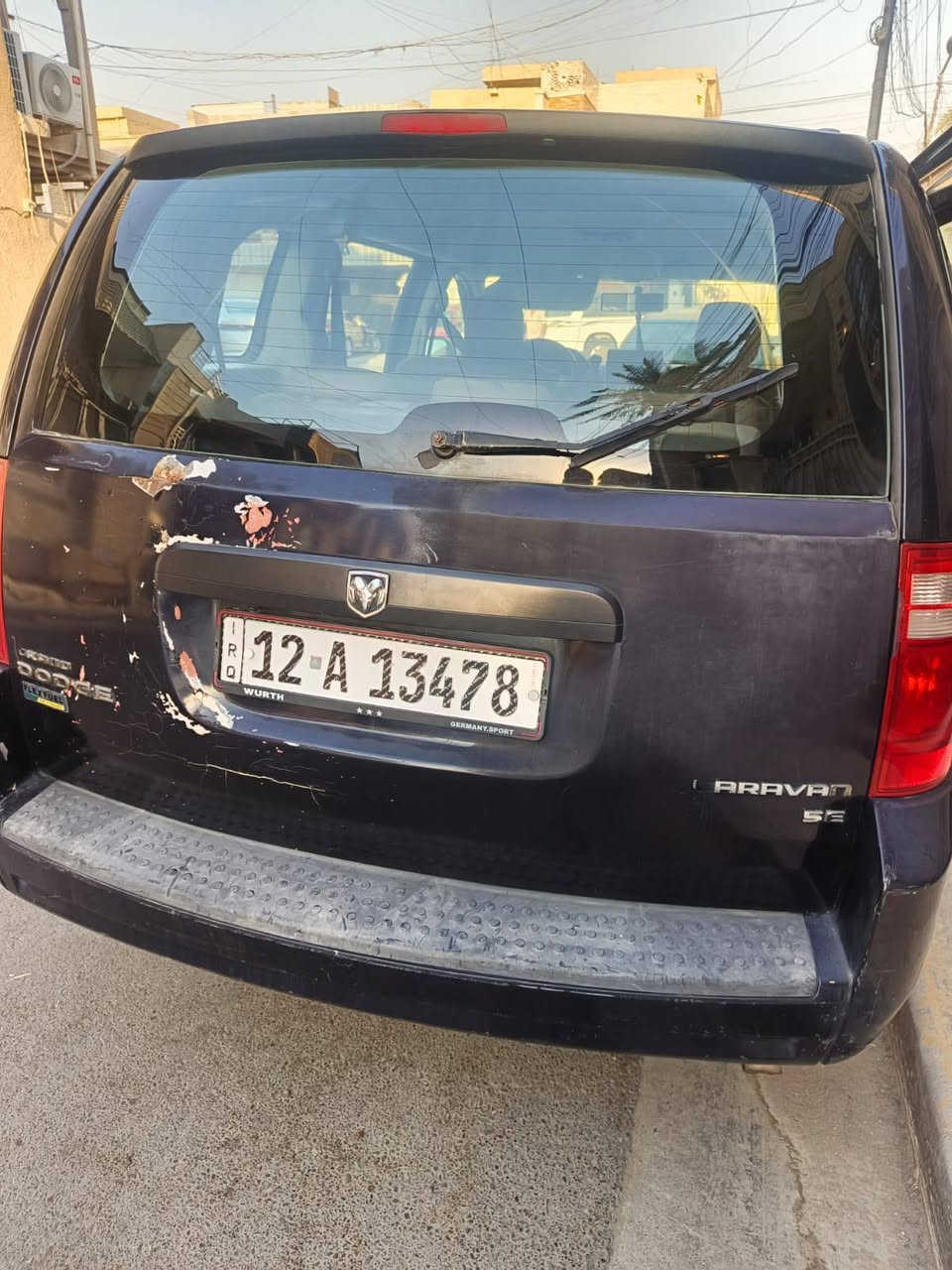 مرحبا للبيع دوج كرفان se موديل ٢٠١٠ تفيد الي يشتغل بيها خطوط طلاب واسعه جداا السياره موجودة في بغداد السعر ١٦ مليون ونص 
***********
