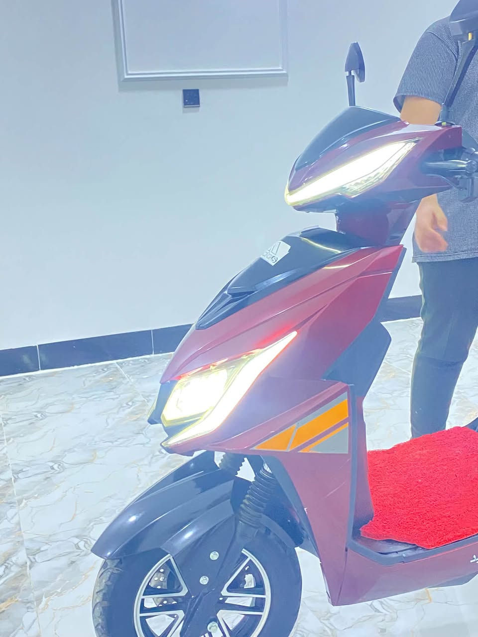 سكنس ابو طير • احمر • مثبت سرعه