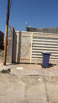 دار للبيع خلف قرب الموحدة حي الوحدة   يحتوي على 4 غرف نوم صالة مطبخ حو...