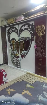 غرفه تركيا للبيع السعر 350وبيه مجال العنوان الشعله  واتساب 07700287783