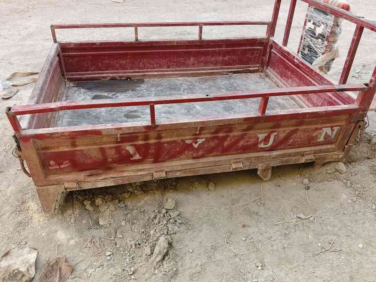 سلام عليكم بدي للبيع 140او بيه مجال مكان سوق الشيوخ كرمه بني سعيد***********
