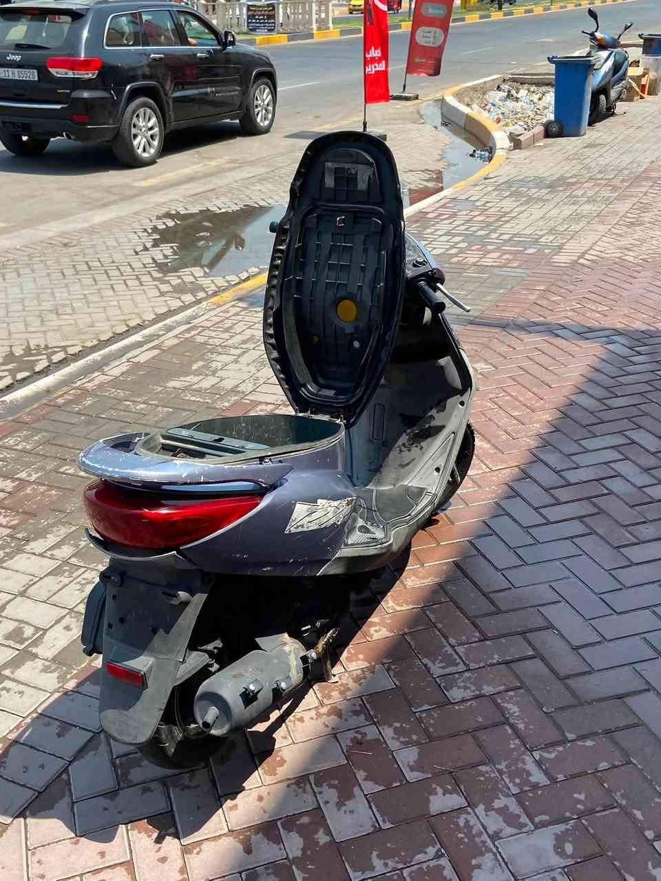 ‏السلام عليكم دراجة بريز نظيفة ما بيها بالصوت بلكج الخلفي شكشكة رادعة تصفي دراجة نظيفة مو تعبانة من البيت للشغل يعني ما طلعت مناطق بعيدة دراجة نظيفة بمئة% السعر خاص وهذا رقم التلفون مكان بغداد مدينة الصدر ***********￼
