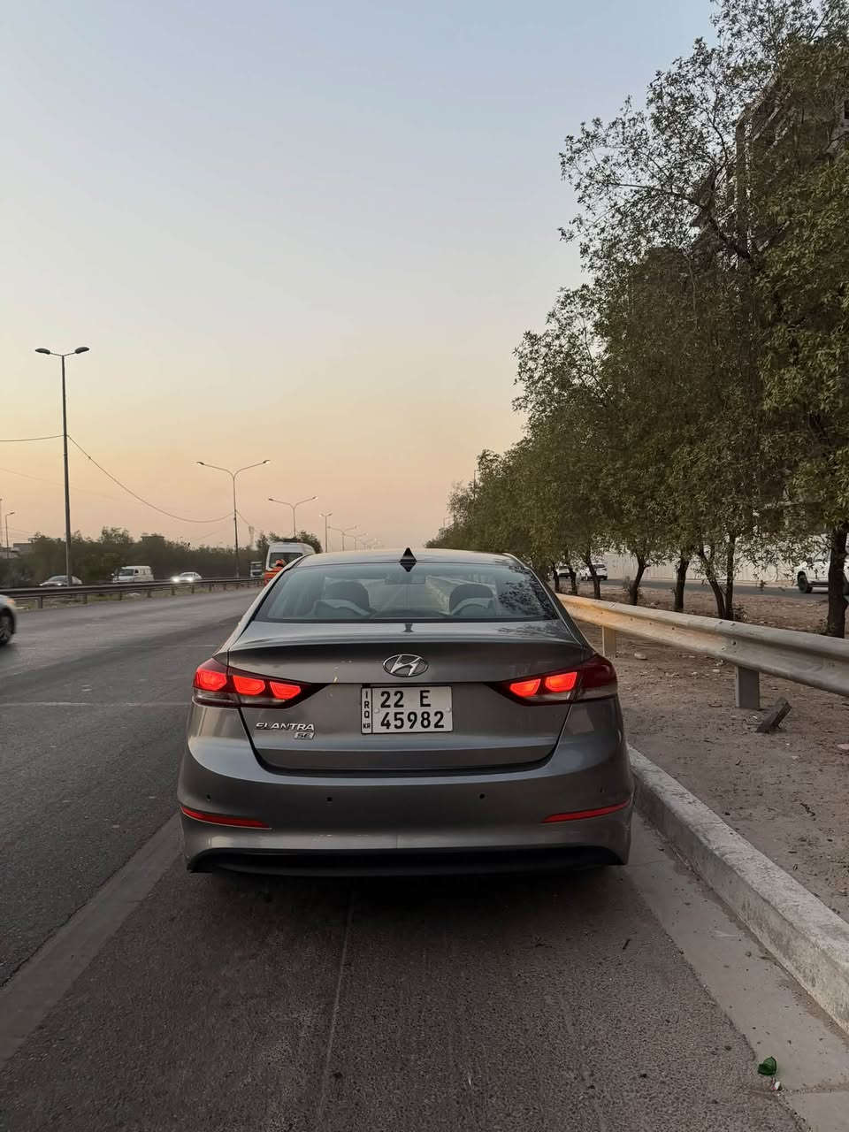 مواصفات:(مثبت سرعه ،ثلاث وضعيات قياده،تحكمات ستيرن ،شاشه جبيره )
حادثها خشم البنيد فقط بامريكا اماً بالعراق بيها ثلاث قطع رش.والسونار مذكور بالصور.

السعر 10000$
١٠٠ورقه 
مكاني بغداد الشهداء
للاستفسار:***********
