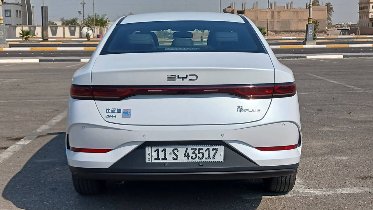 السلام عليكم
BYD QIN PLUS للبيع
داخل زيتوني 

ماشية 10.200 كيلومتر

مواصفات قياسية

مكفولة كفالة عامة 

عدا دعجة صغيرة بحافة الجاملغ 

عايفه بكراج وصارت هاي الحالة

السعر 18500 وبيه مجال بسيط 

.

باسمي شرط التحويل 

***********
