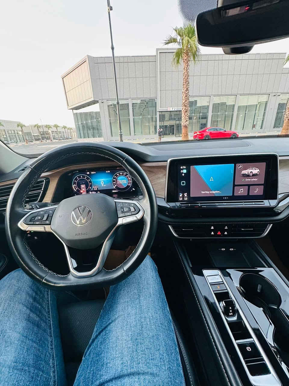 تفليش الاسعار و بسعر توسان و اقل اتحدى اذا اكو بنفس السعر و المواصفات و سبعة راكب و فول😨🔥

⚜️ Volkswagen Atlas Family SE 2024 ⚜️

للبيع فقط و سعر جداً مناسبة و جوة سوك شرط ما تلكى نفس سعر و نفس نضافة 💯

اخوان السيارة وارد امريكي بيها بوند و جملغ و صندوق صبغ شاصي  و لغود و بطانة بشرط فقط حوض بيها شوية ارباك كله سليم يعني ارباكات كلهم موجودة 😍💯

موديل : 2024 
ماشية : 30 الف ميل فقط 😍💯
محرك : 4 سلندر بانزين 20 تيربو 💯
لون : سلفر
رقم شاصي : 1V2HR2CA3RC548223

رقم السيارة : اربيل الجديدة
مكان السيارة : اربيل شارع ٦٠ 📍
رقم موبايل و واتساب : 

***********
***********

سعر السيارة : 205$ 💰😨ورقه نهايته قفل ❌ ‼️ و اتحدى اذا اكو نفس موديل و مواصفات بهذا السعر تروح تجيك سوك كله اذا مو بسعر ٢٠٢١ لا ترضى 💯

مواصفات فول عدا الفتحى يعني كشنات تدفئة و ابريد و دبل اكسل و شغال و تشغيل عن بعد و شحن وايرليس و رادارات ٣٦٠ درجة و كشنات خزن و صدوق كهربائي و حساسات امامي و خلفية و بريك لمس و اوتو ستارت ستوب و تبريد و شاشة و تحكمات كله لمس و بيبان كله بصمة و لايتات ليد و دوارة ويا الستيرن و شفتات ستيرن و بردات خلفية و ٧ راكب و قيادة ذاتية و فول الفول عدا الفتحة 💯😁

فحص و هزة و سنوية و الرقم كله جديد تحويل او وكاله نفس الدقيقة 💯

صدر تخم تاير تبريد كهربائي و محرك و گير و شنو ببالك شكو ببالك كله كفالة  تراي مالته للتركيا 💯❤️
