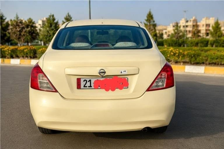 نیسان سەنی لاکشمیبای مۆدێل 2014
سەنەوی تا 2029 تازەیە
ژینگەو ڕێگاوبانی تازەیە
پێش و دوای تازە داگیراوە
شاشە کامێرا و جام کارەبایی
سەیارەیەکی زۆر توند و تۆڵ و بێ مەسرەفە
ماڵی دۆستە و لە سلێمانیە
تەنیا بۆنیتی بۆیاخە
ژمارە موبایل ***********
