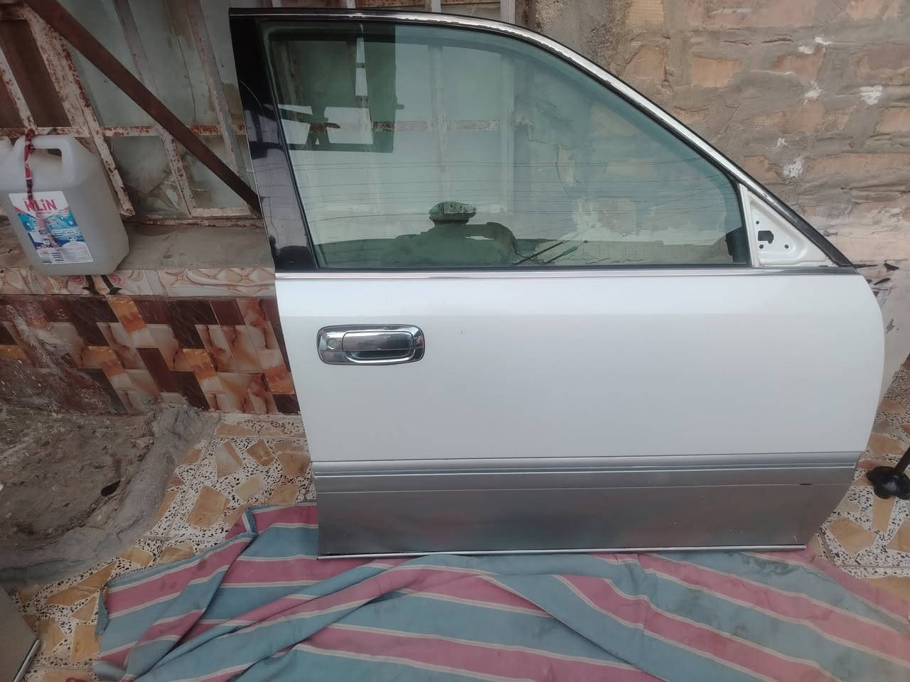 السلام عليكم
للبيع....
بيبان ملكه اثنين خلفي
واحد امامي صدر
نظافه 90٪ جاهز.. سنتر لوك.. سماعات.. قفل... يده.. ماطور جام.. جاهزات

السعر 40 قفل الواحد

مكان ناصرية - شطرة 

اتصال
***********
