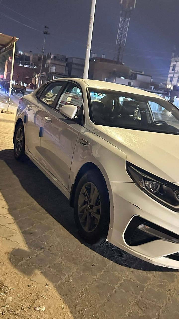 سلام عليكم أوبتيما كيا فايف موديل ٢٠٢٠ وارد كوري سياره جهاز من كلشي بس بيه صبغ سنويه ٢٠٢٨بسم خالي ماشيه ٦٥الف السعر ١٤٨رقم تليفون ***********
