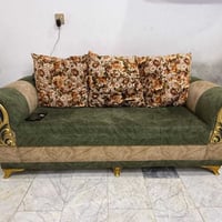تخم • بغداد الحرية • قابل للتفاوض