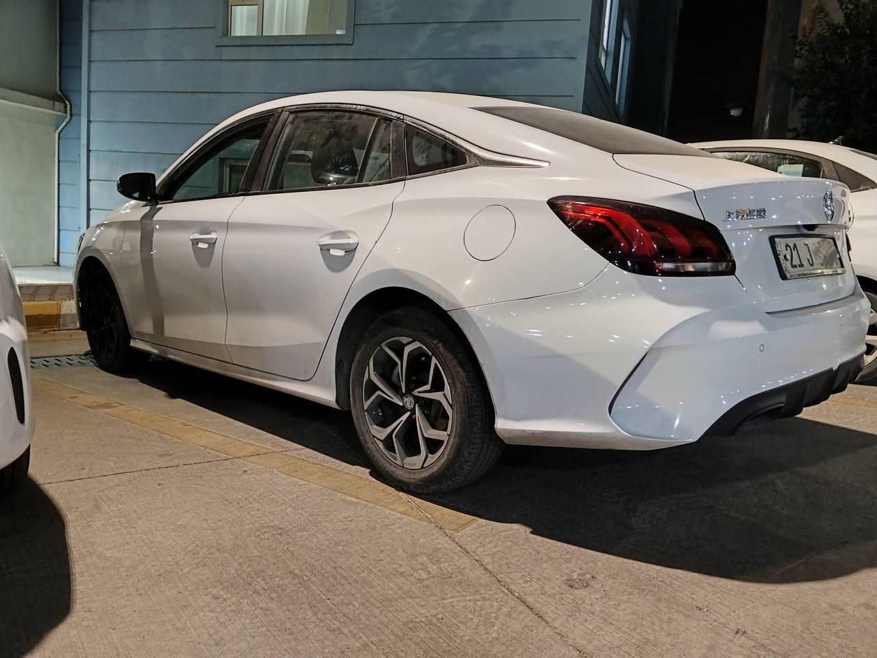 MG GT 2025
گێر عادی
سی هەزار ڕۆیشتووە (٣٠٫٠٠٠ کم)
بۆیاخ تەنک
بێ بۆیاخ، بێ سارد، بێ PDR 
سلێمانی
***********
