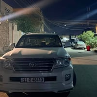 لاندكروز Gxr2015 رقم بغداد باسمي 35000 صور الحادث مرفقة07801224170
