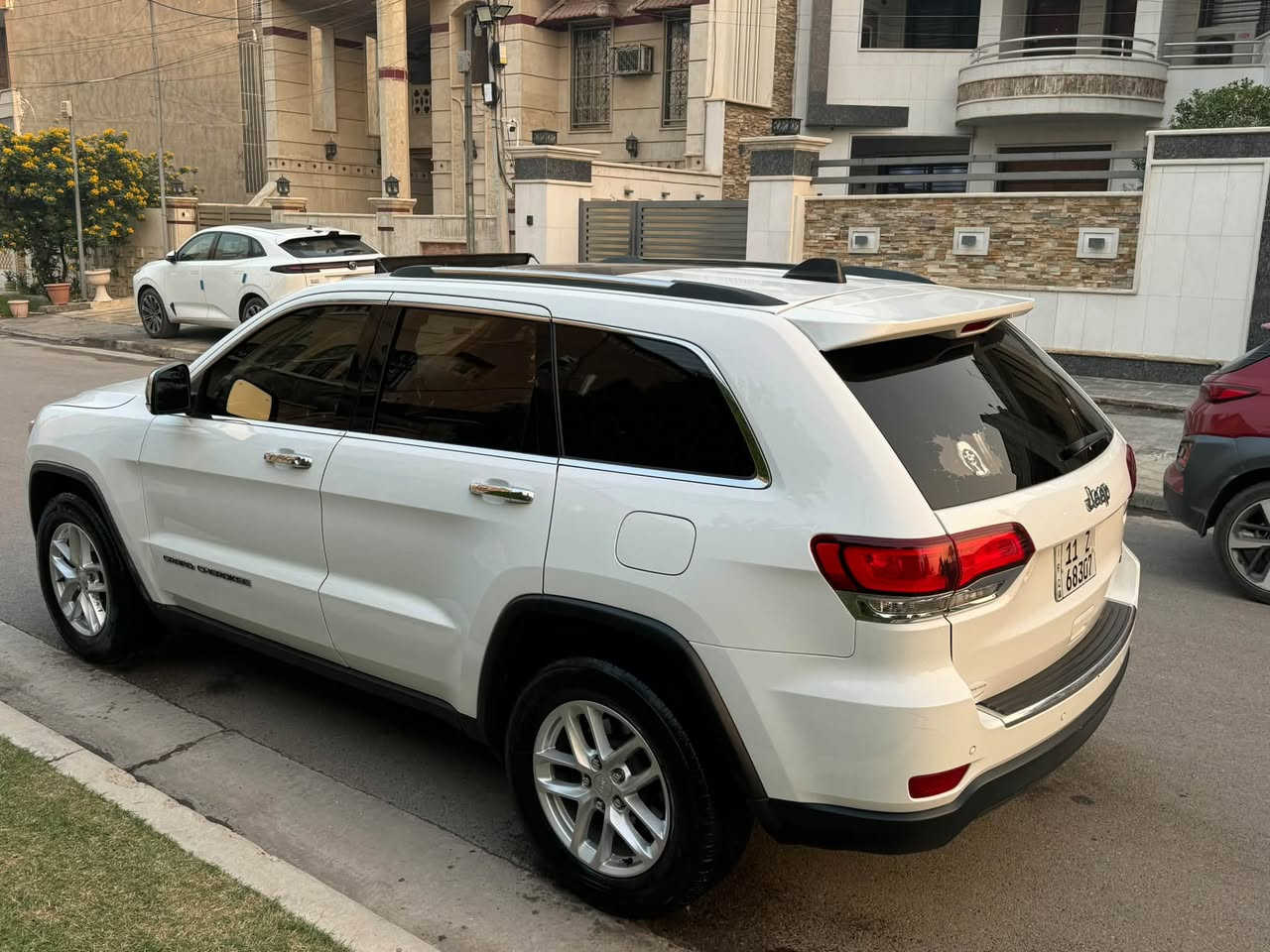 جيب   لمتدد   
فول مواصفات
حادثه فقط دعاميه بدون يربك ولا دواخل 
وصور الحادث بل منشور وبيه قطعتين كلير من امريكه
موديل 2020
رقم بغداد بسمي تحويل ثاني يوم
محرك   6  ( 3600 )
فتحت  سقف سلايت  بانوراما
 كشن جلد 
كشن حضن كهرباء
تدفئة كشن
تشغيل عن بعد
كامير خلفية دواده
تبريد قطعتين 
حساسات خلفيه وأمامي 
بصمه أبواب  وجنطه كهرباء 
كراسي جلد كراسي كهرباء جهتين 
شاشه كبيره
سستم سماعات 
‏مكاني بغداد 0700037160
