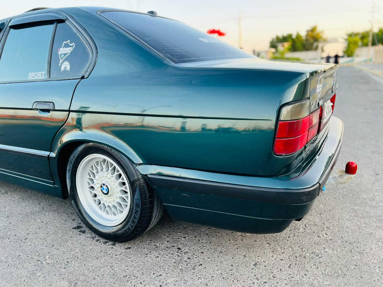 للبيع BMW 525i
حجم 525i اصل
 موديل 92
 محرك مسكر فانوس
 كير اوتماتيك
كير ومحرك شرط
رقم اربيل تحويل مباشر
 بجم عريض 
 تخم تاير جديد
 حداديه جديده 
فتحه سلايت
 تبريد شغال
سنترلك تقفيل
غرفه جديده 
بطاين 4 جديد
 كهربائيات مكفوله كلها شغاله
 كشنات جلد
 السياره مال جناي احلى من الصور
مكان السياره تكريت 
السعر 65 وبيه مجال
للستفسار ***********
