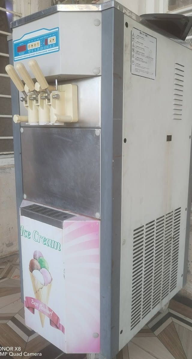 السلام عليكم توجد مكينة موطة صيني سنگل جاهزة للشغل مكفولة من كلشي موطور تجميد تجي تفحص وتشغل بيدك المكان ديالى قضاء الخالص للإستفسار الاتصال على الرقم *********** السعر مليون

نص مكتوب في الصور:
- OR X8
- Quad Camera
- ONOR X8