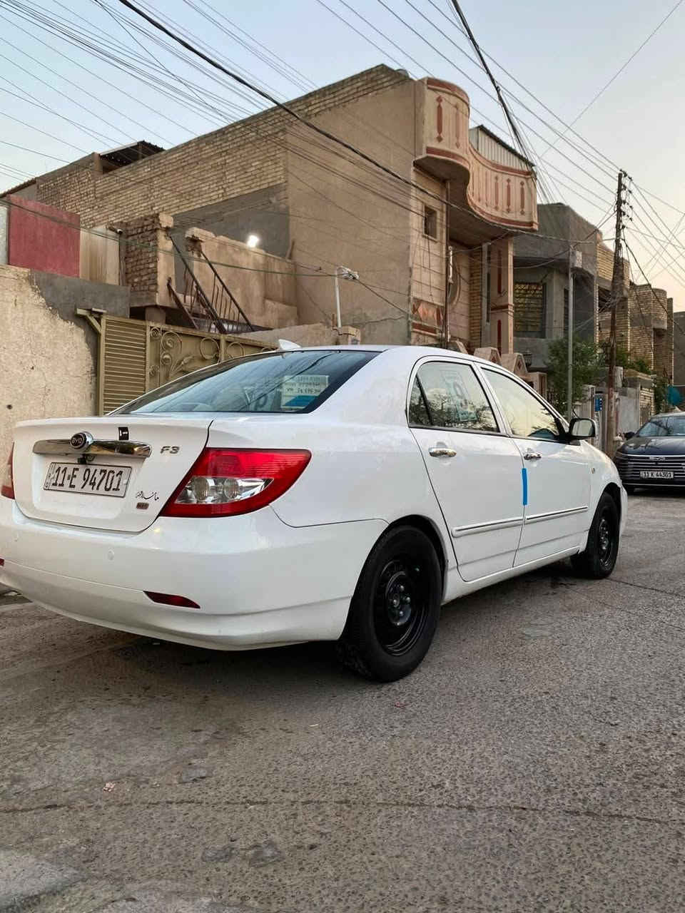 السلام عليكم بي وادي F3 موديل 13 بأسمي بيها جاملغ امامي الأيمن ما مبدل مكاني كربلاء حي الوفاء ما متواجد على الفيس المعلومه السياره جاهزه من تبريد وحداديه جديده السعر 55 وبيها مجال كلش قليل ***********
