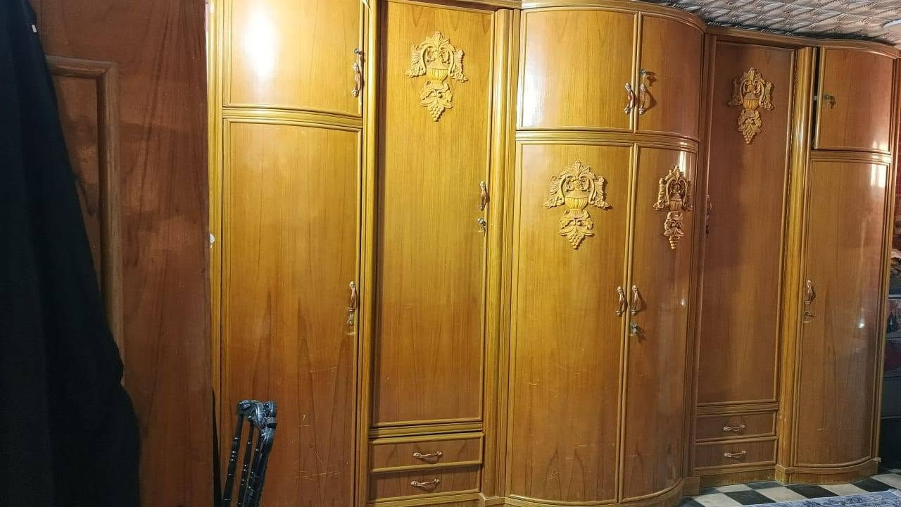 غرفه • نضيفه • للبيع