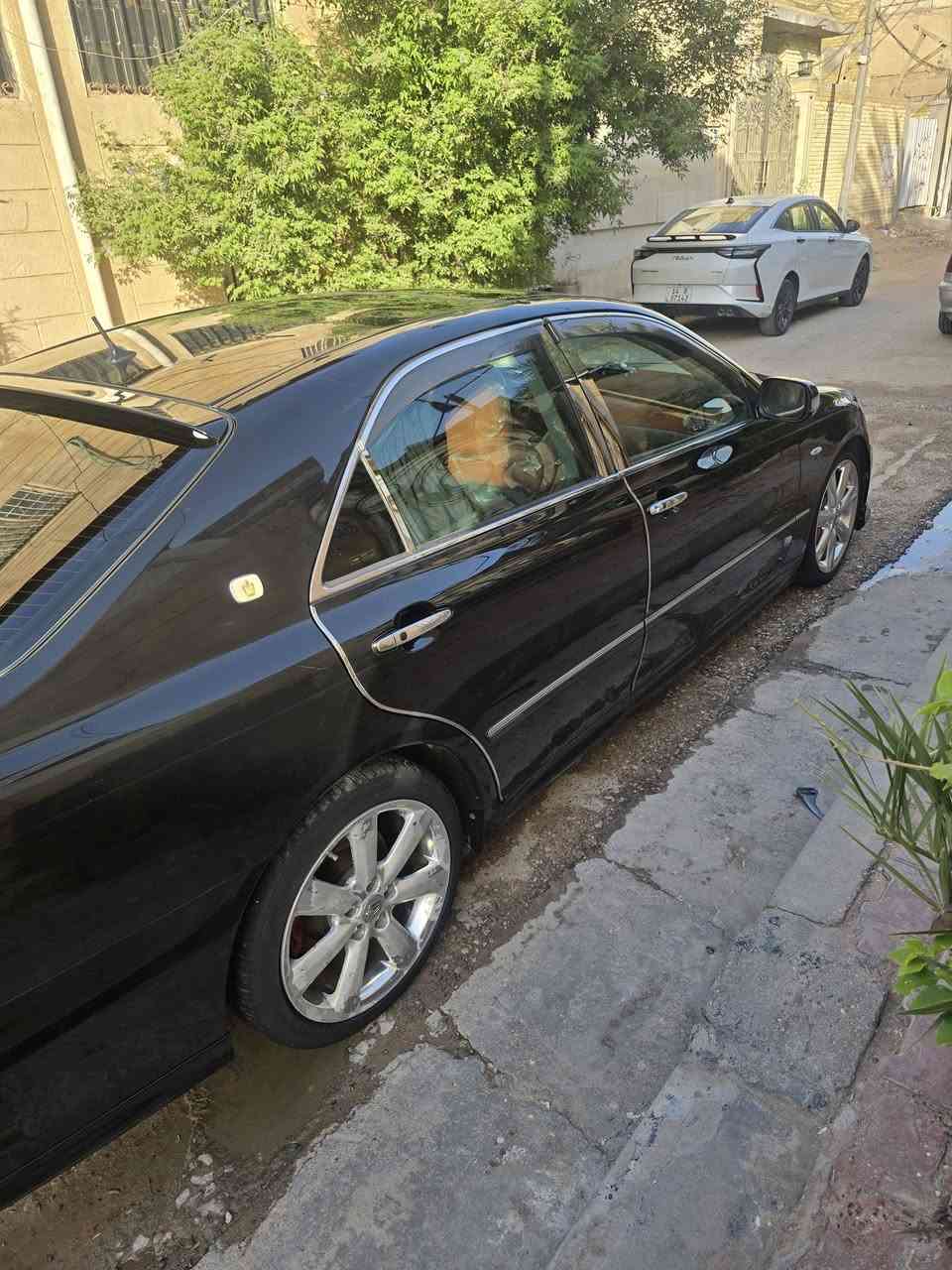 شاهينه ٢٠٠٥ رقم بصره مزاد تحويل ثاني يوم السياره جديده شاصي ٨٤ كفاله عامه ٣ دكم فتحه جلد مشمشي ويل دنكه كشنات كهرباىي تبريد وتدفئه بصمات بلبيبان العنوان بصره السعر ١٦٥ وبيها مجال ***********
