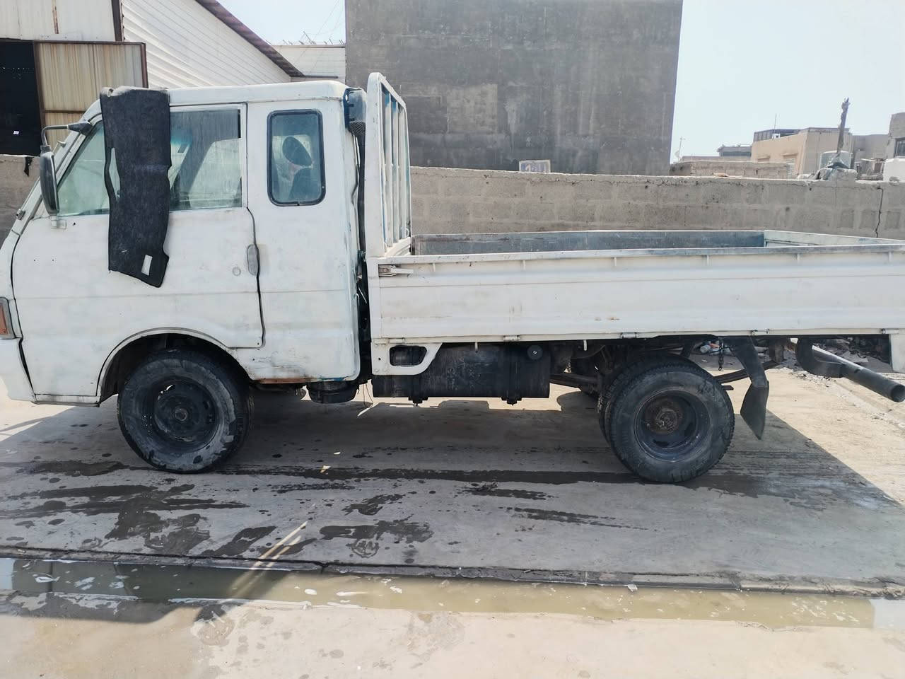 سلام عليكم سياره البيع 94سياره جاهزه مابيه اي نقص رقم ذيقار انكليزي تحويل مباشر كهربائت شغاله مكانه سياره بغداد سعره 42 وبيه مجال حك الجيه سته جنكال شراي يتصل عله هاذه الرقم *********** @

