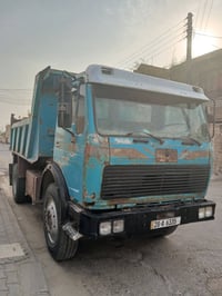 شاحنة • للبيع