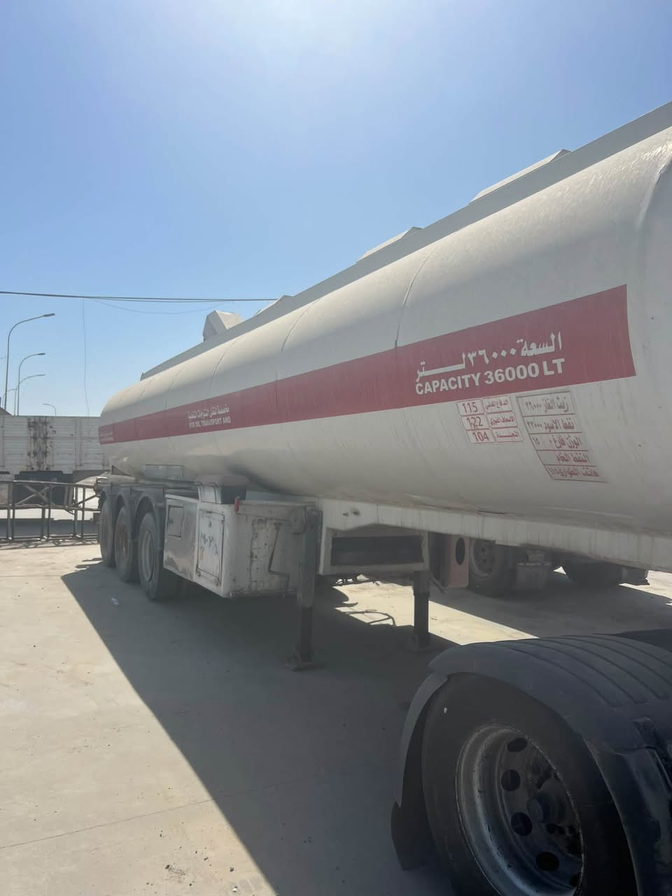 ‏سلام عليكم تريلا للبيع الموديل98  مكيله  وجاهز  الاستفسار أكثر اتصل أو بخدمتك ***********

