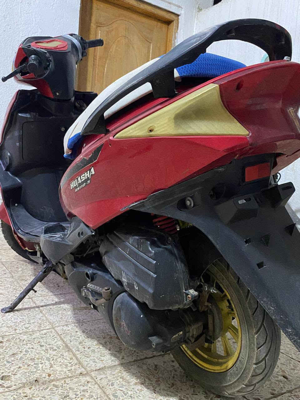 لسلام عليكم دراجه ثعلب 120 مكينه ناعمه شلعه معدل السعر 250 وبيه مجال اوراق باسمي والاستفسار ***********
