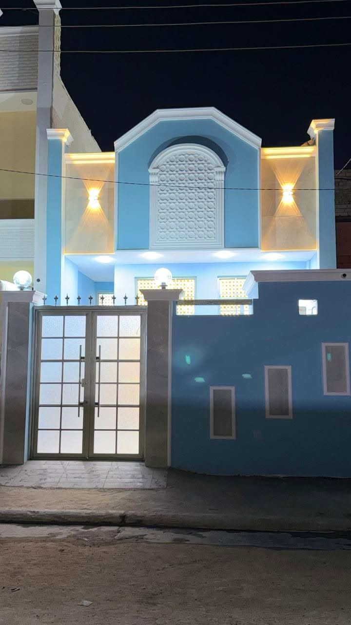 يالله بيت جديد ١٠٠ متر طابو صرف البيع #كربلاء حي العسكري قطاع ١٥ قرب مول البغدادي كراج السبيس يتكون غرف نوم مطبخ صاله ستقبال حمام داخلي حمام خارجي طارمه استفسار اكثر الاتصال على الرقم ***********+ ***********
