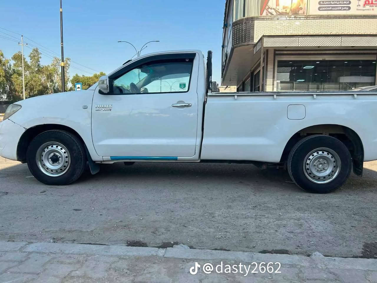 هايلكس • ٢٠١٠ • بنزين